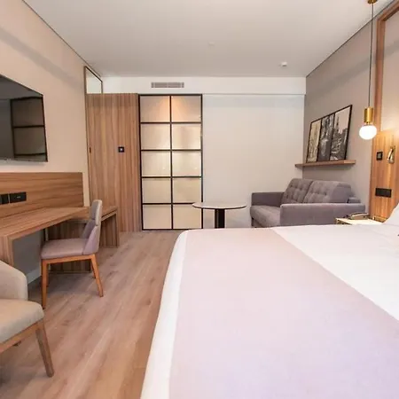 Giralda Center 4* Seville
